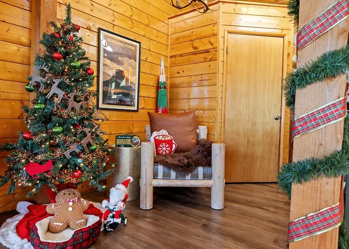 Breathtaking Views Elevated Comfort Pets Welcome *